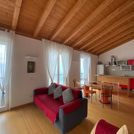 Luxury Penthouse With Big Terrace Appartement Argegno Buitenkant foto