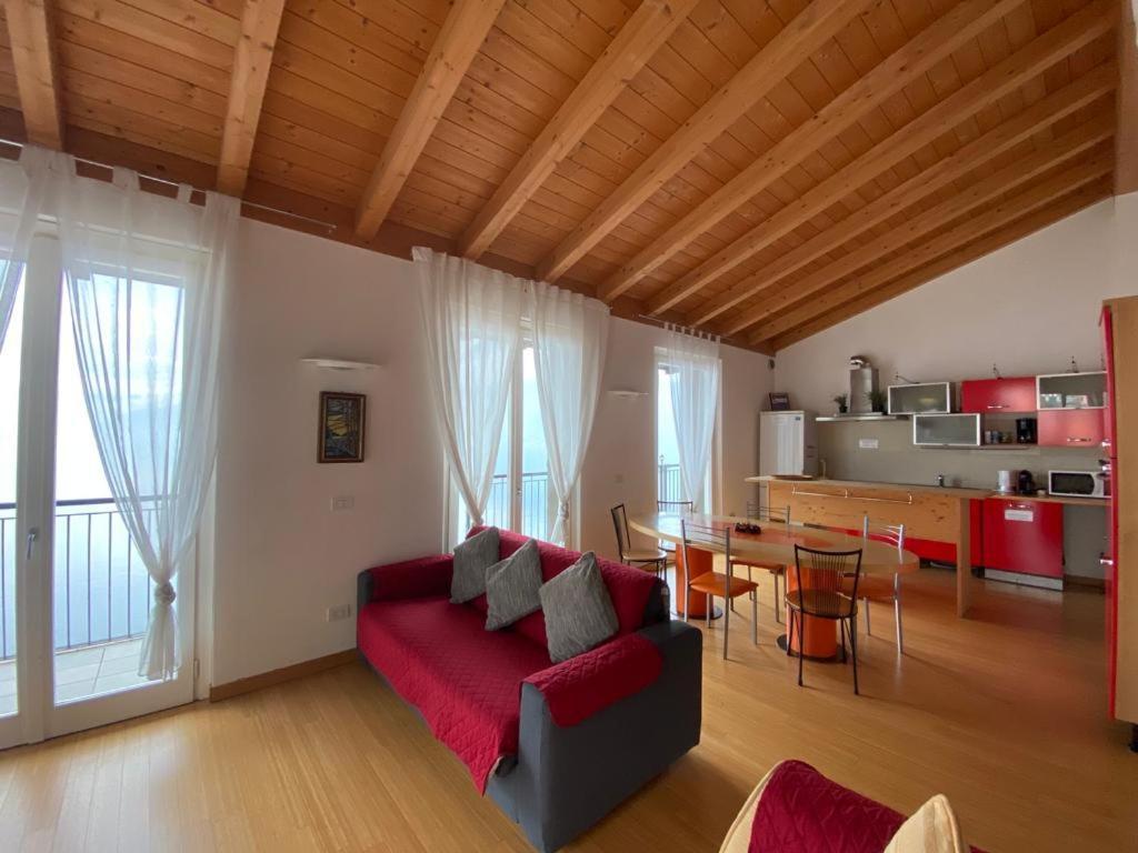 Luxury Penthouse With Big Terrace Appartement Argegno Buitenkant foto