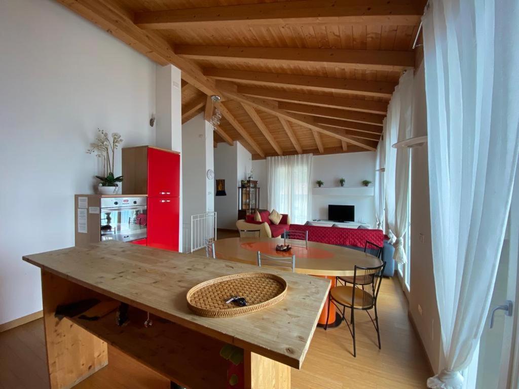 Luxury Penthouse With Big Terrace Appartement Argegno Buitenkant foto