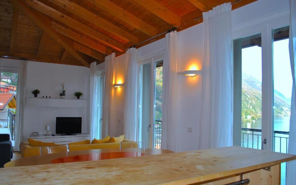 Luxury Penthouse With Big Terrace Appartement Argegno Buitenkant foto